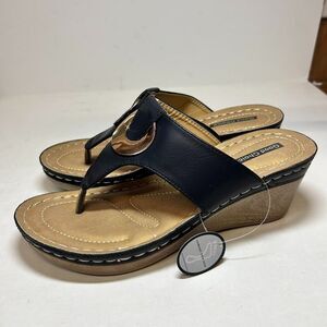 Good Choice Womens 8 M Black Faux Leather Genelle Wedge Sandals NIB KS9